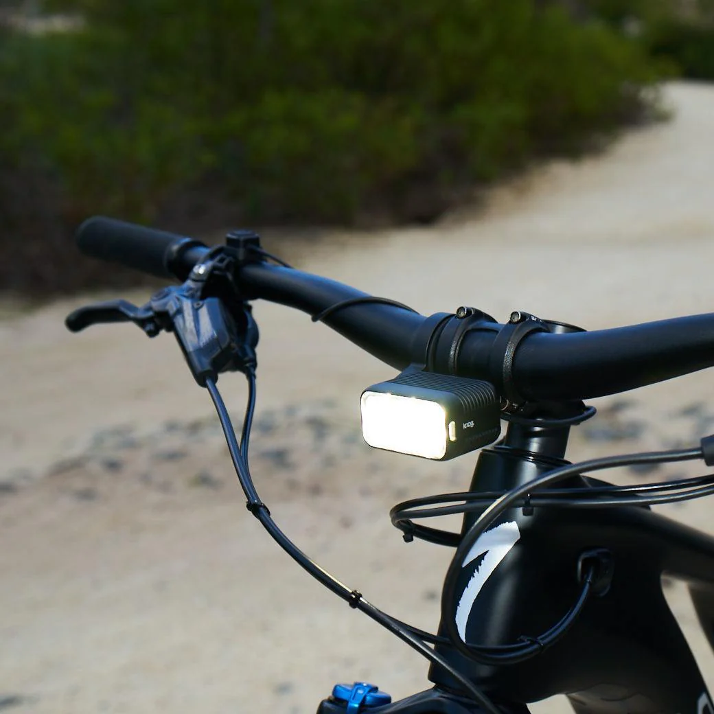 Blinder E 2300 Front E-Bike Light - Image 5